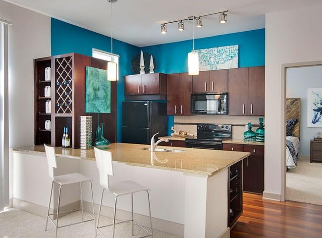 525 Glen Iris Drive 2334