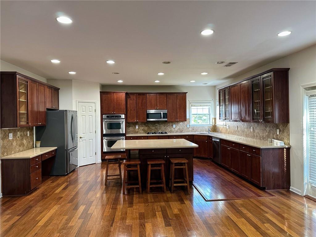 Stonewall Manor - Residential Lease