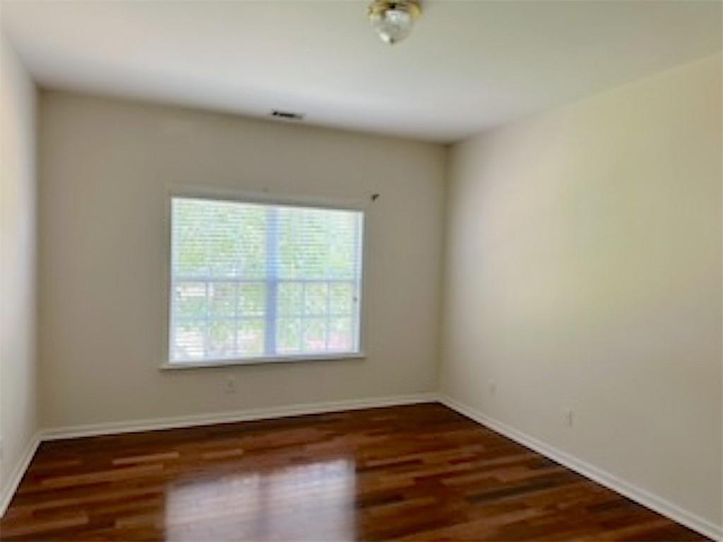 Stonewall Manor - Residential Lease