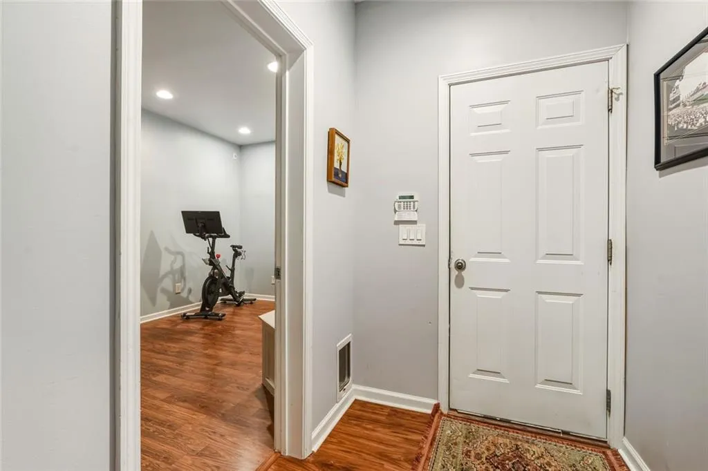 Atlanta, Georgia 30318, United States, 3 Bedrooms Bedrooms, ,3 BathroomsBathrooms,Residential,Active,250703