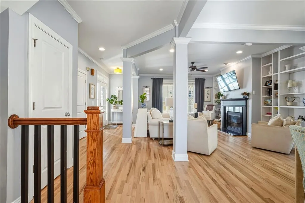 Atlanta, Georgia 30318, United States, 3 Bedrooms Bedrooms, ,3 BathroomsBathrooms,Residential,Active,250703