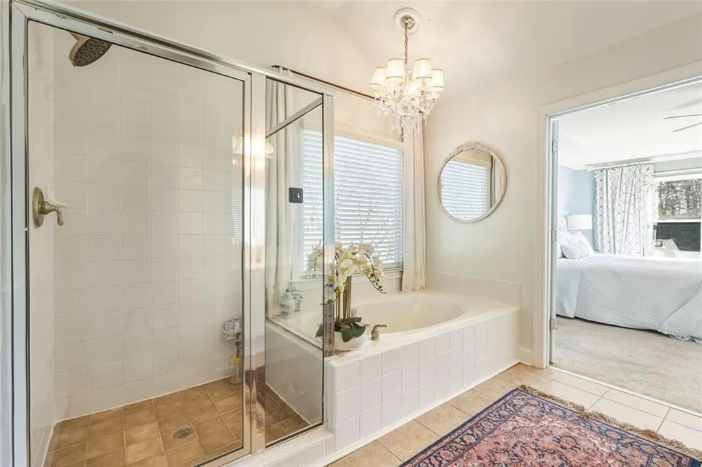 Atlanta, Georgia 30318, United States, 3 Bedrooms Bedrooms, ,3 BathroomsBathrooms,Residential,Active,250703