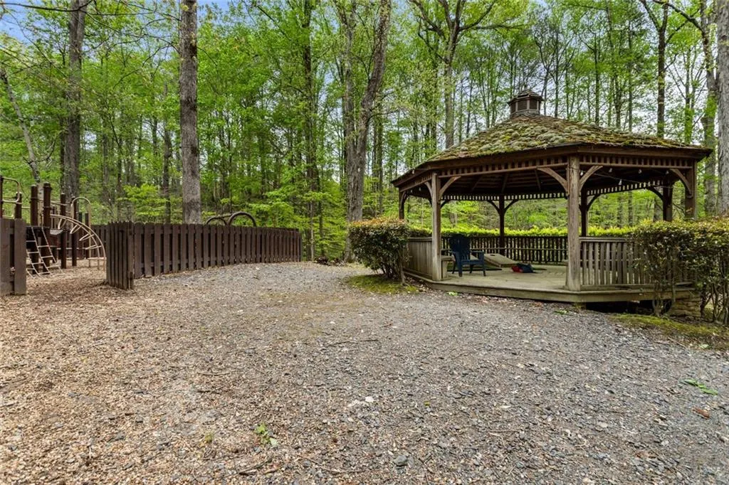 Atlanta, Georgia 30318, United States, 3 Bedrooms Bedrooms, ,3 BathroomsBathrooms,Residential,Active,250703