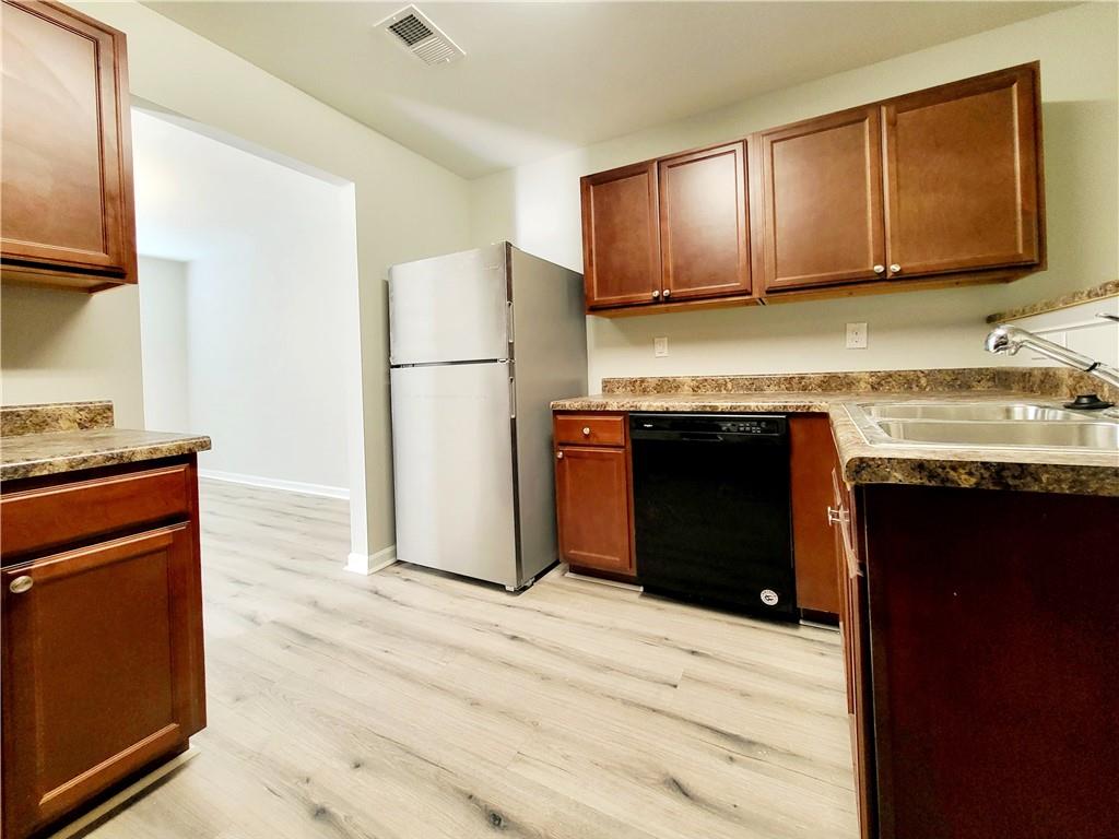 2526 Piering Drive, Lithonia, Georgia image 6
