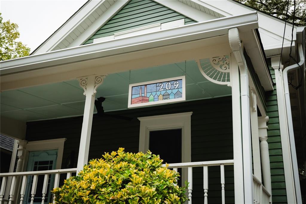 209 Estoria Street SE