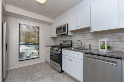 811 Wynnes Ridge Circle SE Marietta GA 30067