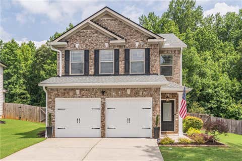 Homes For Sale - 5535 Hedge Brook Drive<br/> Cumming, GA 30028