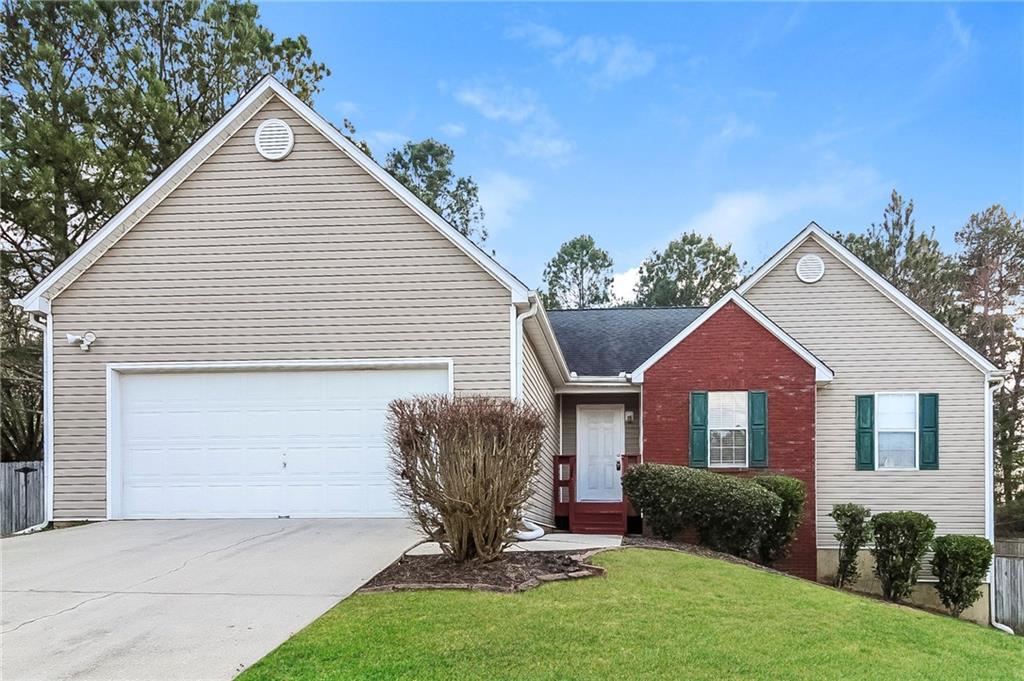 Discover this spacious 4-bedroom, 2-bathroom pet-friendly home with 2,833 square feet of living space. The home is designed to meet a variety of needs, offering ample room for comfortable living.