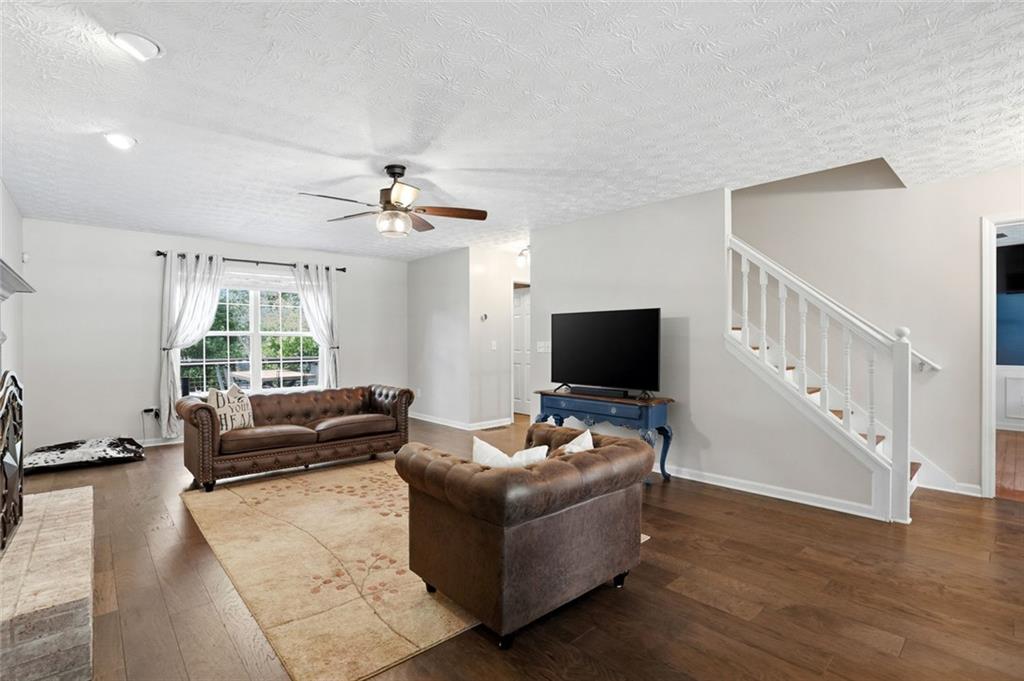 1005 Pebble Bend Drive