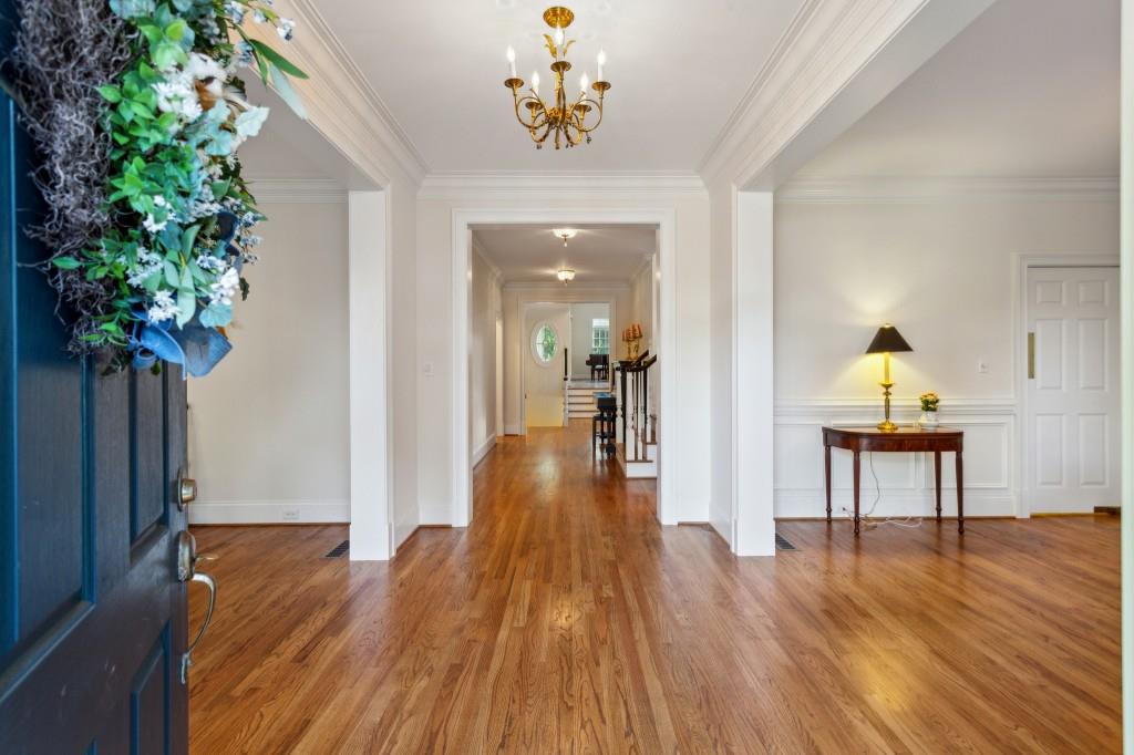 3499 Paces Ferry Circle SE