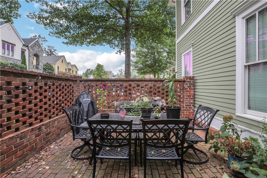 Walnut Grove - Residential