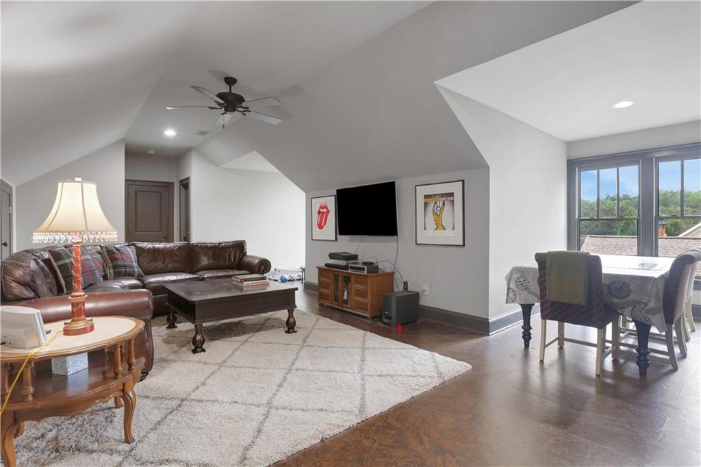 Walnut Grove - Residential