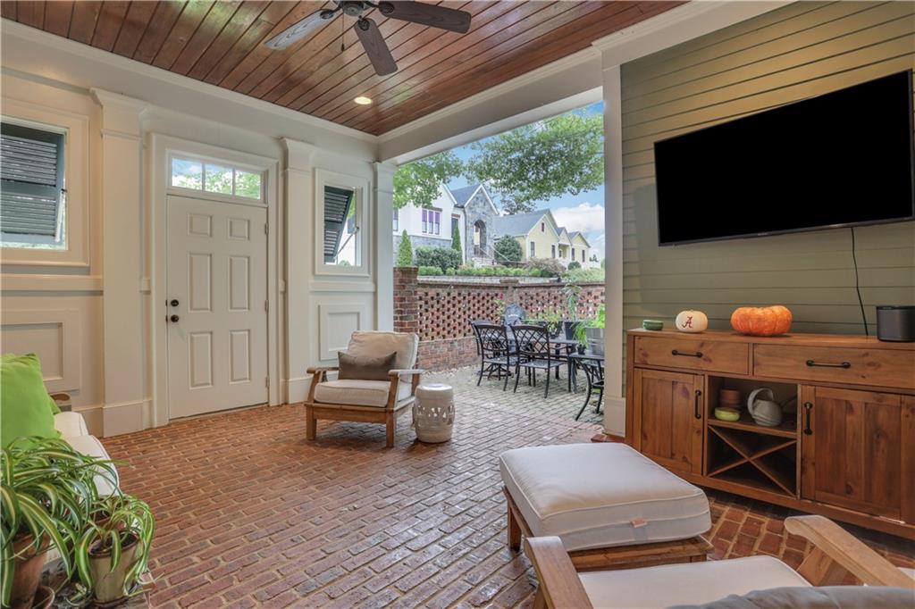 Walnut Grove - Residential