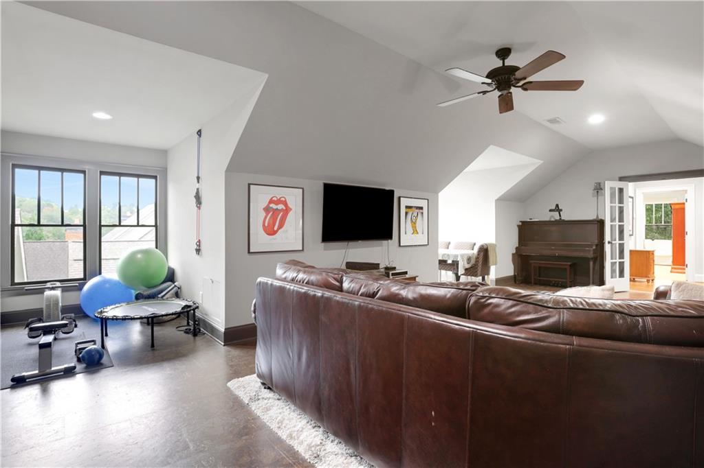 Walnut Grove - Residential