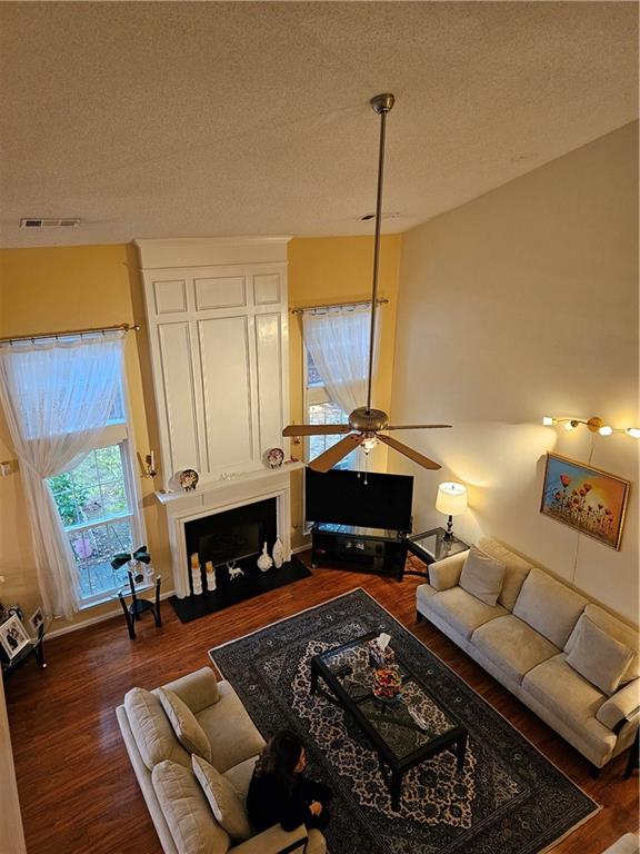490 Chippenham Court