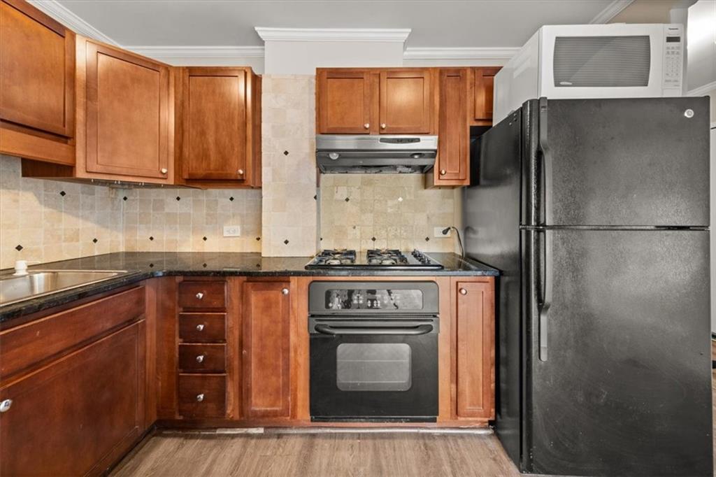 2285 Peachtree Road NE 1107