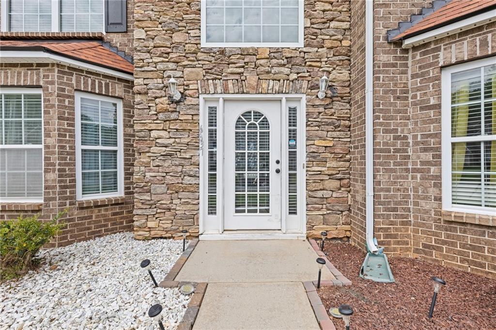 6637 Chason Woods Court