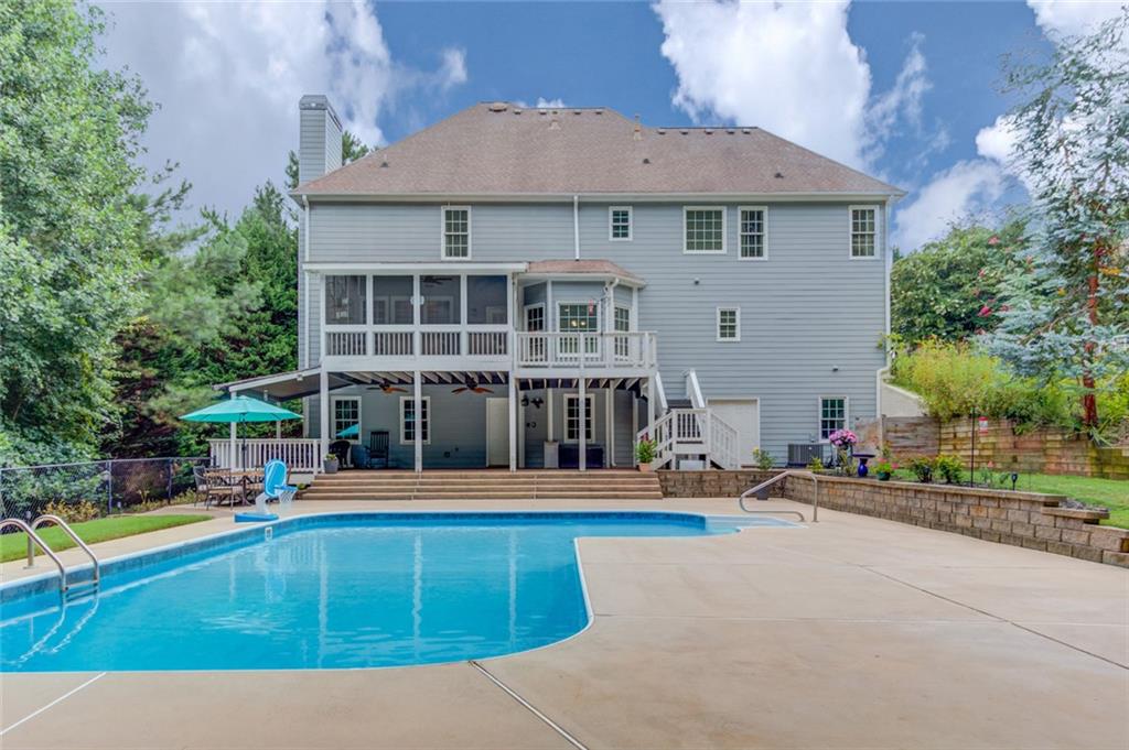 818 Oak Ridge Terrace