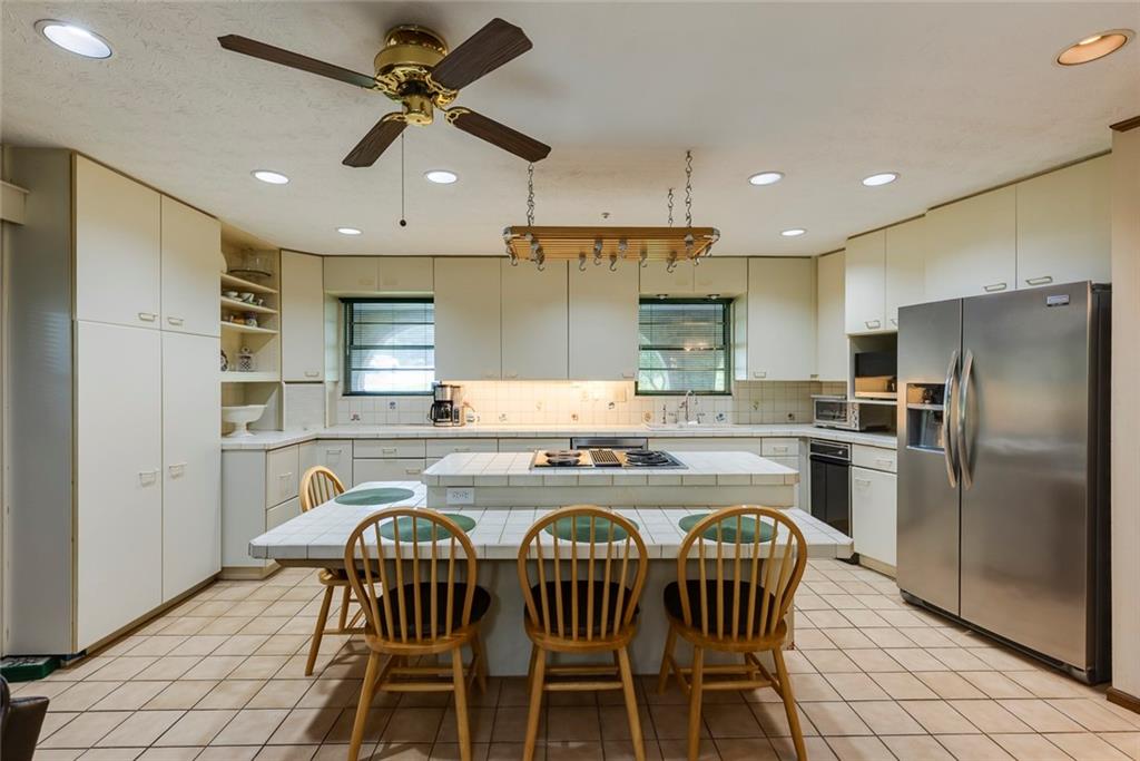 2425 Maclaren Circle, Dunwoody, Georgia image 10