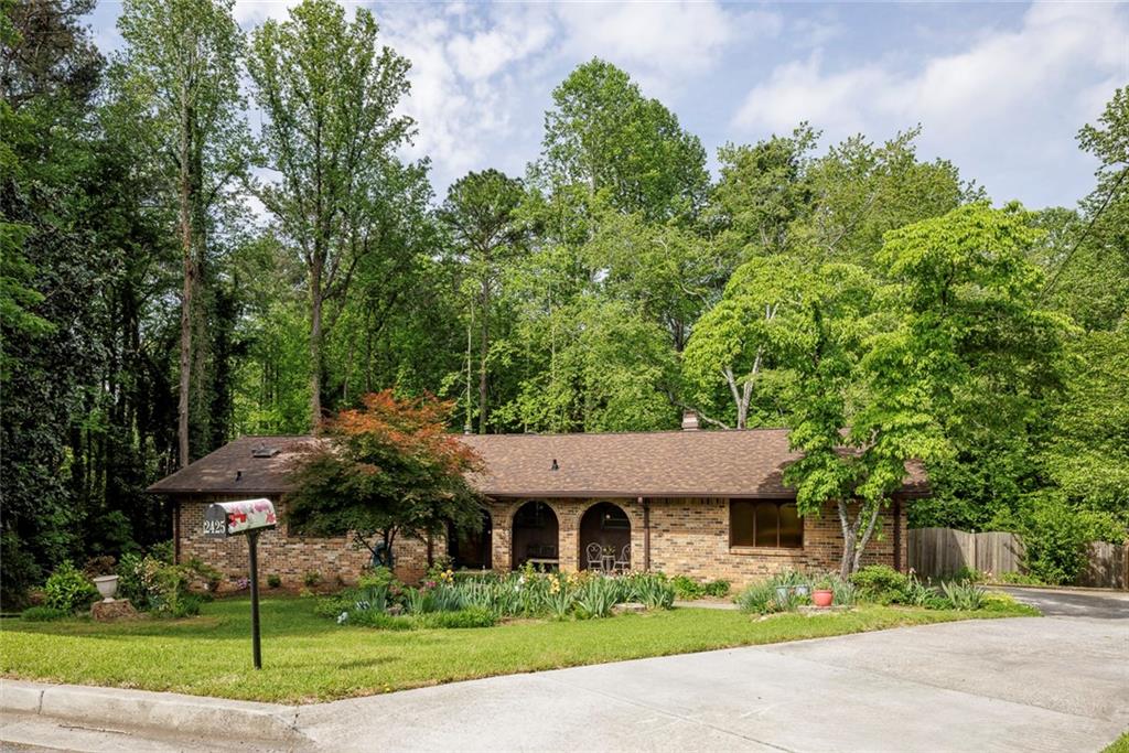 2425 Maclaren Circle, Dunwoody, Georgia image 34