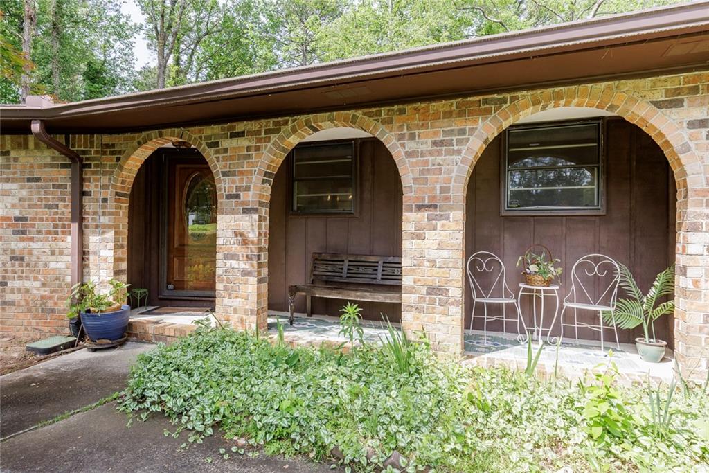 2425 Maclaren Circle