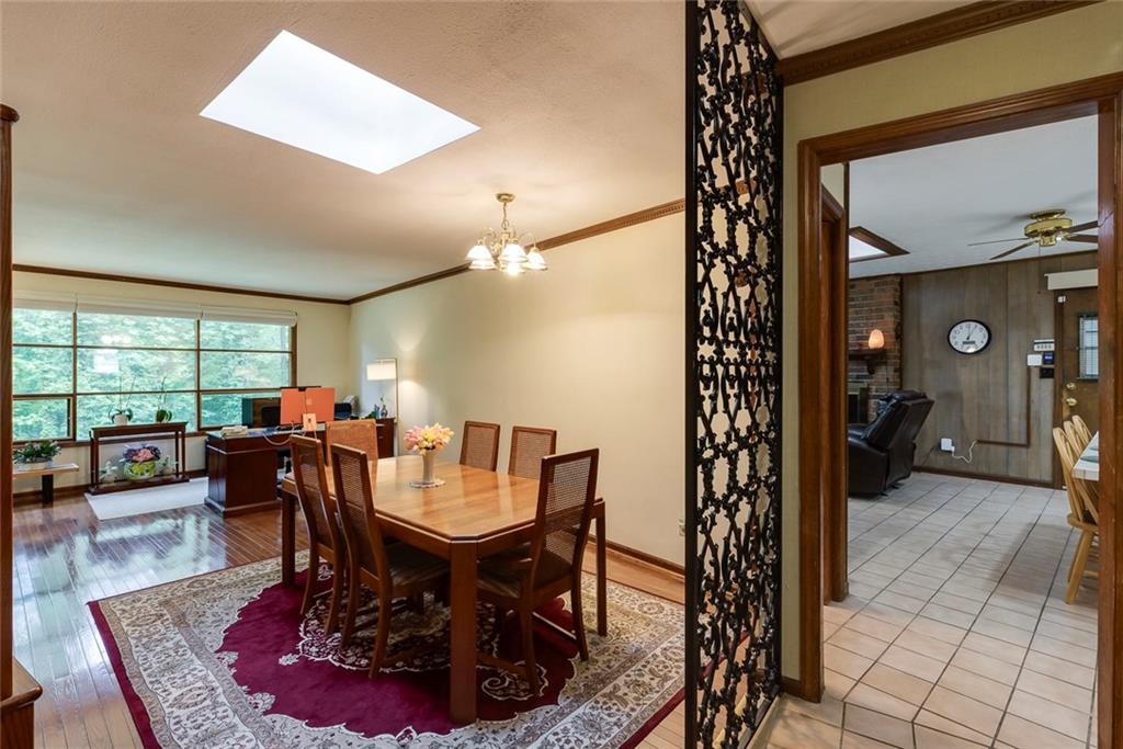 2425 Maclaren Circle