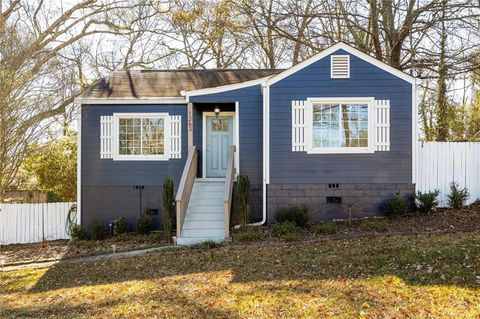 Photo of 1263 Skyhaven Road SE, Atlanta, GA 30316 (MLS # 7700629)