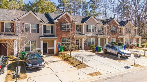 Townhouse For Sale - 2481 Piering Drive<br/> Lithonia, GA 30038
