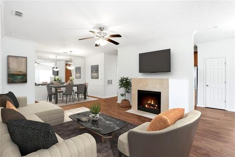 Condo For Sale - 205 Streamside Drive<br/> Roswell, GA 30076