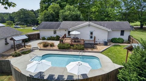 Homes For Sale - 679 Ball Ground Road<br/> Ball Ground, GA 30107