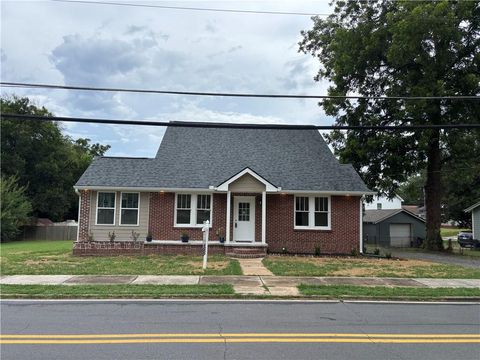 107 Johnson Street Cartersville GA 30120