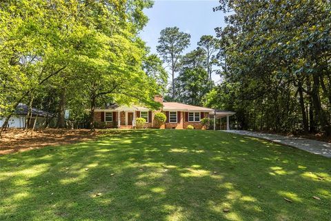 Homes For Sale - 154 Osner Drive<br/> Atlanta, GA 30342