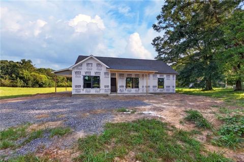 Homes For Sale - 81 Wieuca Way<br/> Cedartown, GA 30125