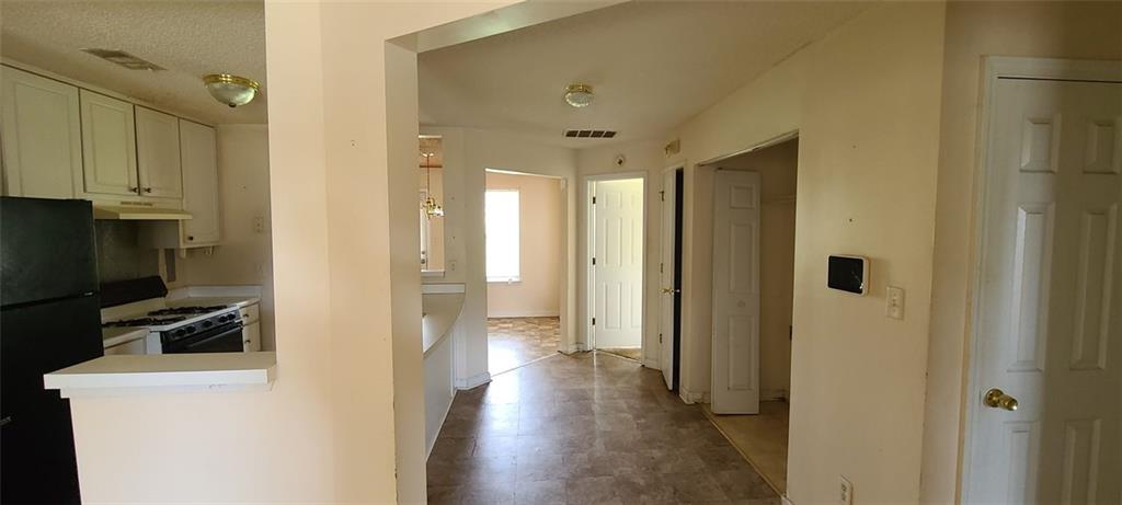 135 Poplar Pointe Terrace Terrace