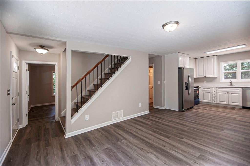 8454 Hightower Trail