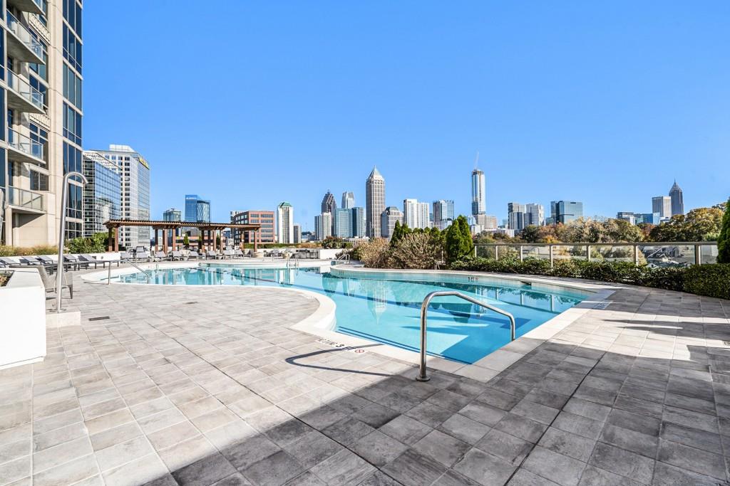 270 17th Street NW 702