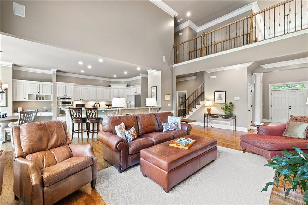 635 Vinings Estates Drive SE