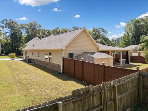 A home in Powder Springs