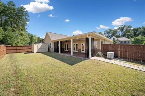 A home in Powder Springs