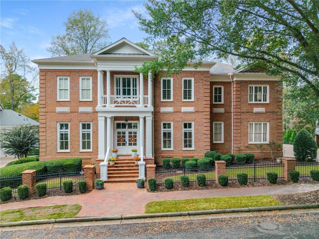 3156 E Addison Drive