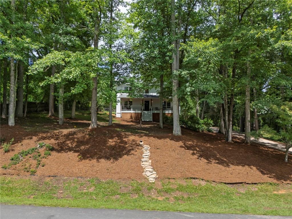 807 Emerald Falls