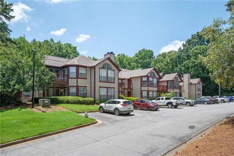 Condo For Sale - 915 Wentworth Court<br/> Alpharetta, GA 30022