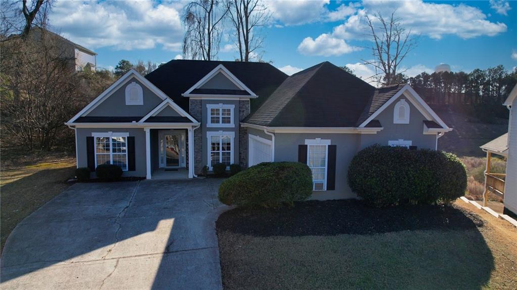 2648 Neighborhood Walk S