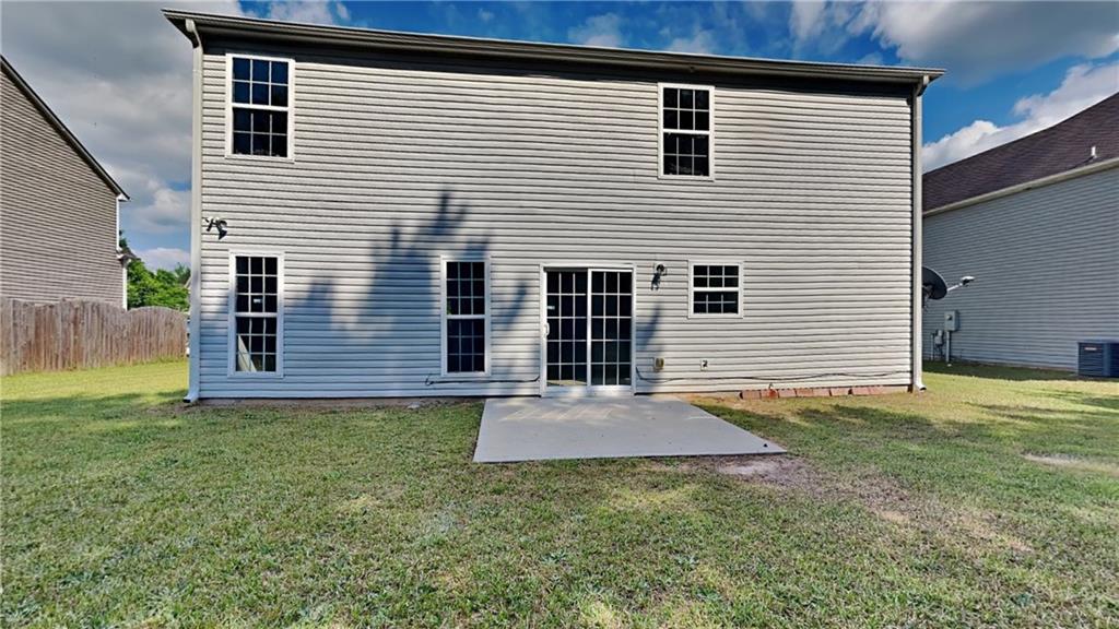 8256 Milam Loop, Fairburn, Georgia image 17