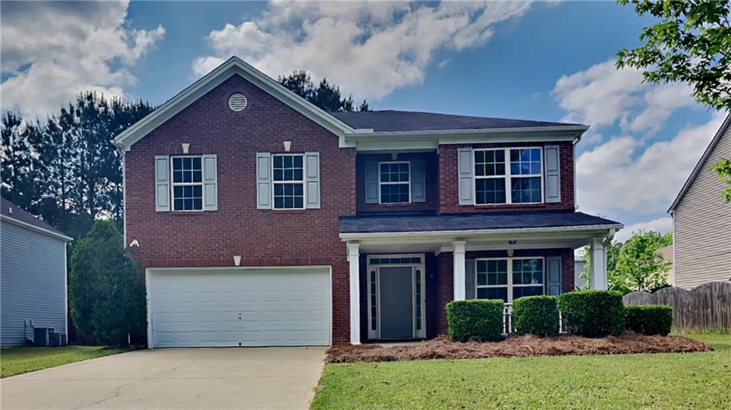 8256 Milam Loop, Fairburn, Georgia image 1