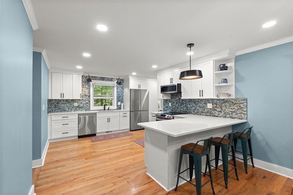 4285 Blackland Way