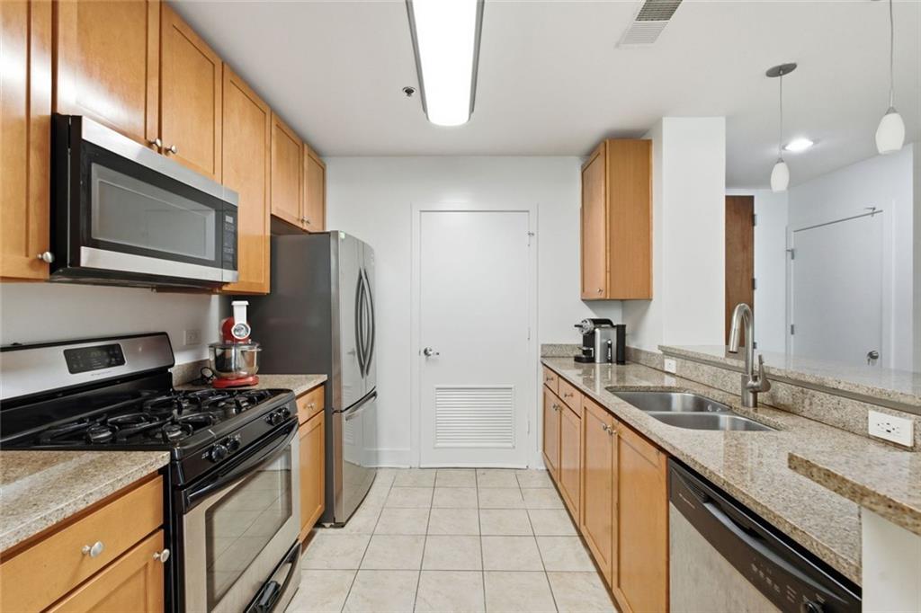 171 Auburn Avenue 210