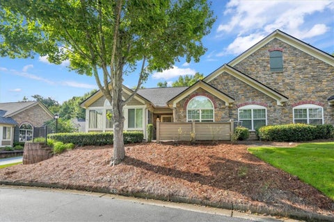 Condo For Sale - 5278 Stone Village Circle #8<br/> Kennesaw, GA 30152