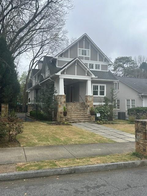 1131 Rosedale Drive NE