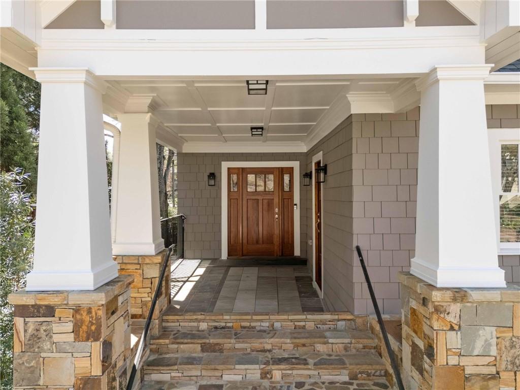 1131 Rosedale Drive NE